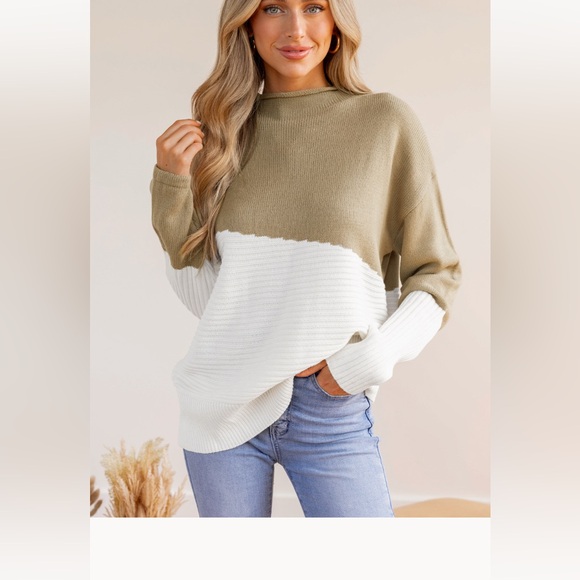 Ribbed Colorblock Mock Neck Sweater - Picture 4 of 6